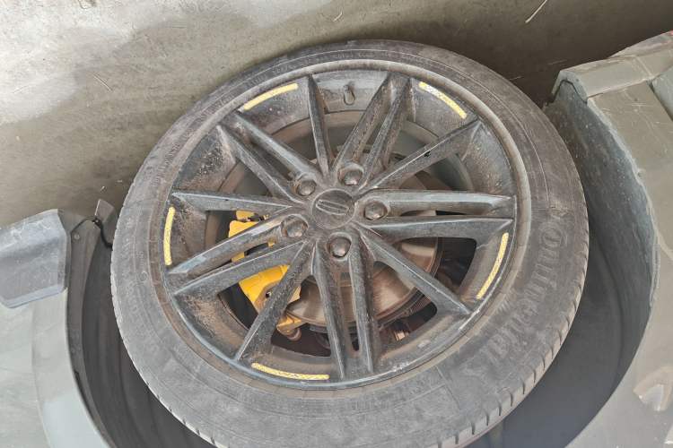 Used Geely Auto Binray 2022 Binrui COOL 1.5T DCT Electric Edition Right Front Wheel Hub