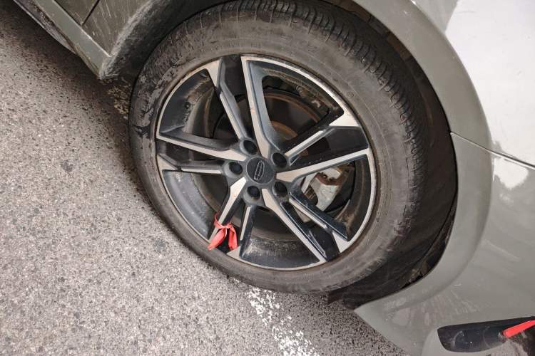Used Geely Auto Binray 2022 Binrui COOL 1.5T DCT Electric Edition Right Front Wheel Hub