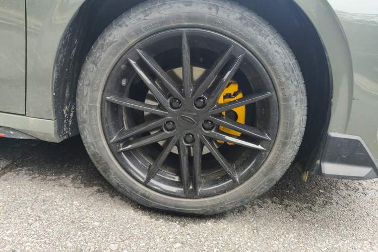 Used Geely Auto Binray 2022 Binrui COOL 1.5T DCT Electric Edition Right Front Wheel Hub