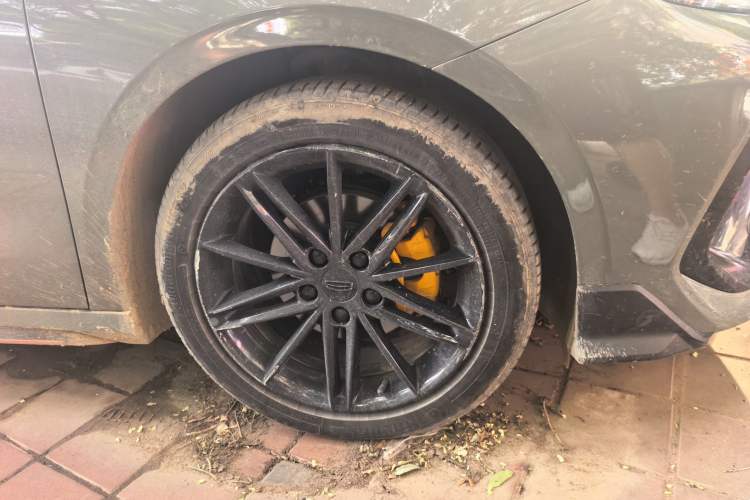 Used Geely Auto Binray 2022 Binrui COOL 1.5T DCT Thunder Edition Right Front Wheel Hub