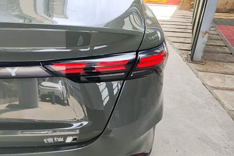 Used Geely Auto Binray 2022 Binrui COOL 1.5T DCT Electric Edition Right Rear Taillight