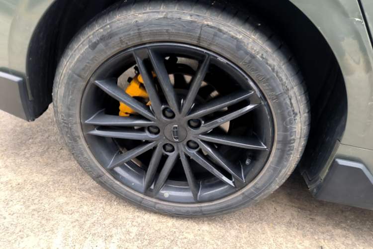 Used Geely Auto Binray 2022 Binrui COOL 1.5T DCT Electric Edition Right Rear Wheel Hub
