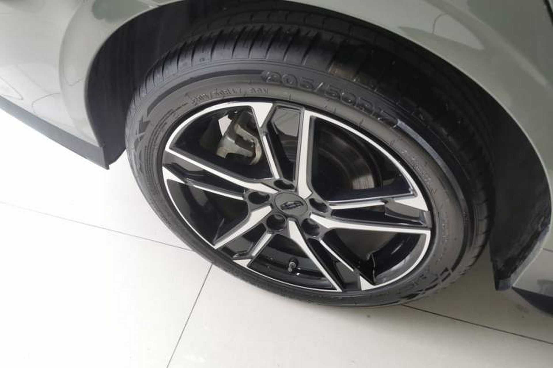 Used Geely Auto Binray 2022 Binrui COOL 1.5T DCT Electric Edition Right Rear Wheel Hub
