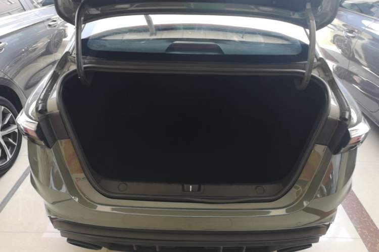 Used Geely Auto Binray 2022 Binrui COOL 1.5T DCT Thunder Edition Trunk
