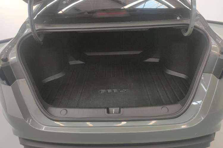 Used Geely Auto Binray 2022 Binrui COOL 1.5T DCT Thunder Edition Trunk