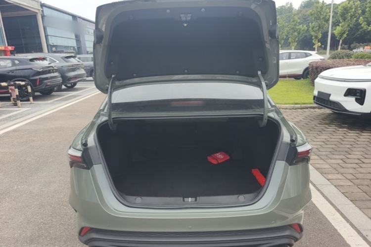 Used Geely Auto Binray 2022 Binrui COOL 1.5T DCT Electric Edition Trunk