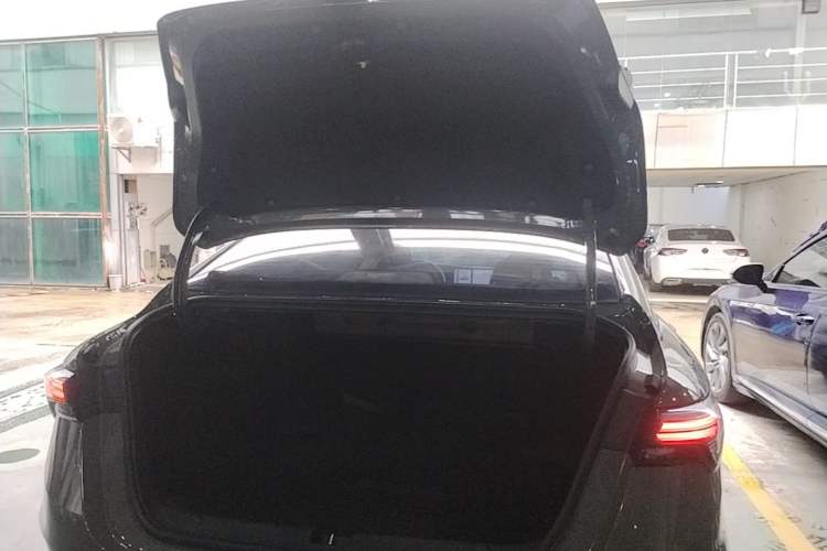Used Geely Auto Binray 2022 Binrui COOL 1.5T DCT Electric Edition Trunk