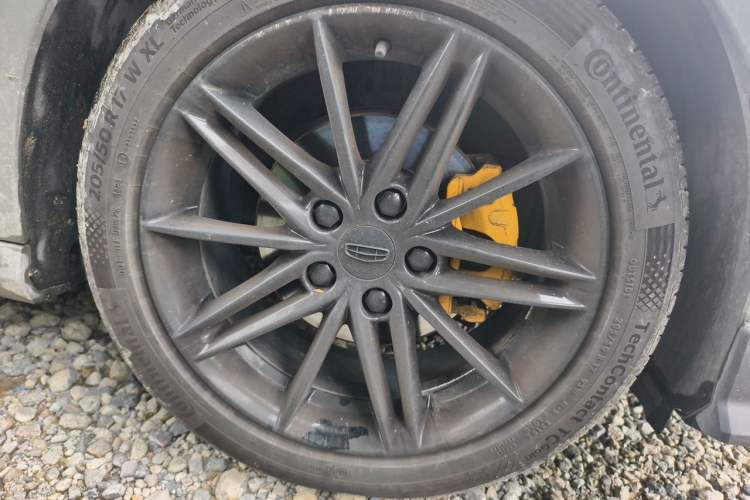 Used Geely Auto Binray 2022 Binrui COOL 1.5T DCT Electric Edition Right Front Wheel Hub