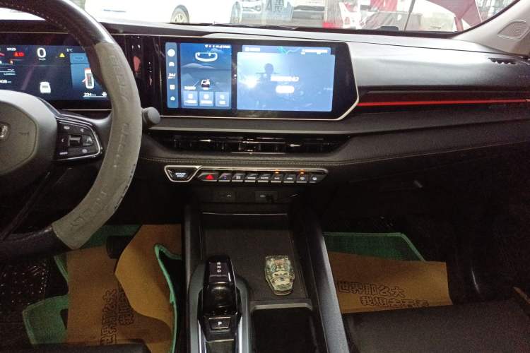 Used Geely Auto Binray 2022 Binrui COOL 1.5T DCT Electric Edition Audio And AC Panel