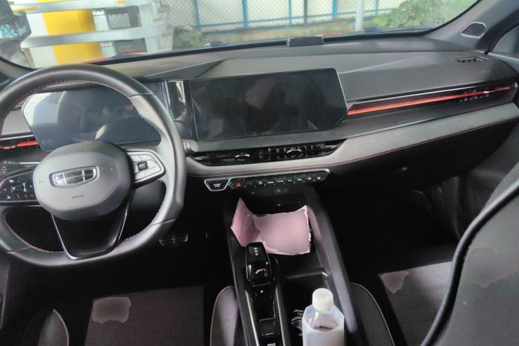 Used Geely Auto Binray 2022 Binrui COOL 1.5T DCT Thunder Edition Center Console
