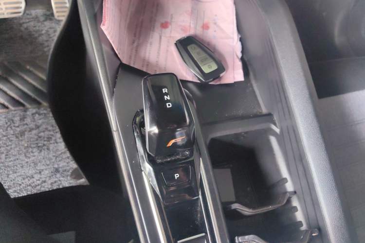 Used Geely Auto Binray 2022 Binrui COOL 1.5T DCT Thunder Edition Gear Lever