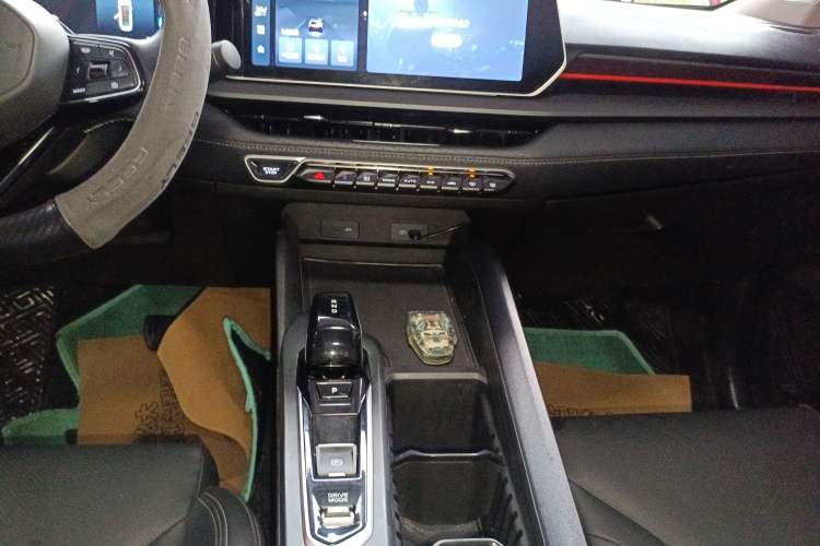 Used Geely Auto Binray 2022 Binrui COOL 1.5T DCT Electric Edition Gear Lever