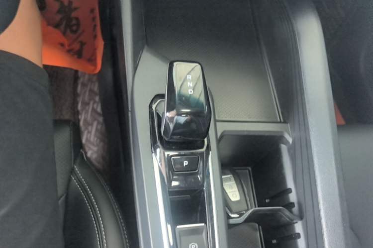 Used Geely Auto Binray 2022 Binrui COOL 1.5T DCT Electric Edition Gear Lever
