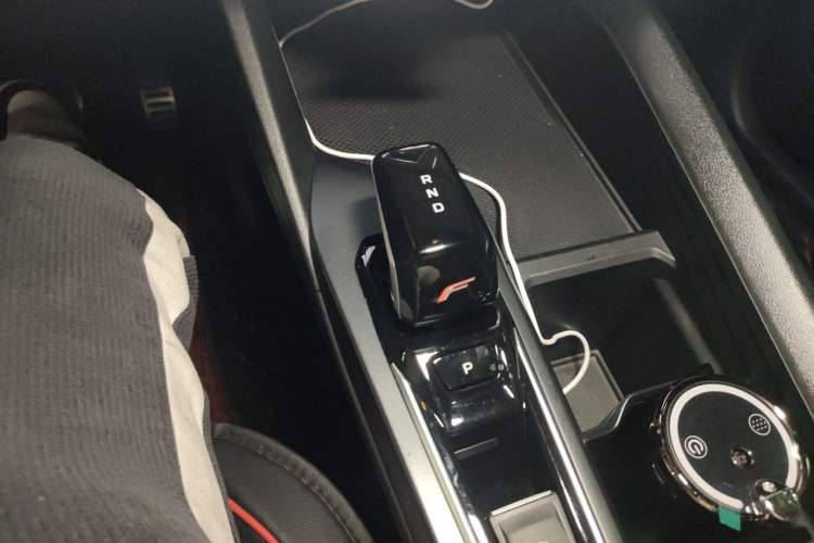 Used Geely Auto Binray 2022 Binrui COOL 1.5T DCT Electric Edition Gear Lever