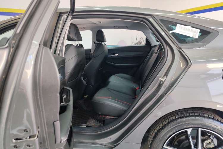 Used Geely Auto Binray 2022 Binrui COOL 1.5T DCT Windstorm Edition Left Rear Seat