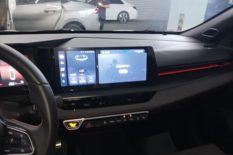 Used Geely Auto Binray 2022 Binrui COOL 1.5T DCT Electric Edition Center Console