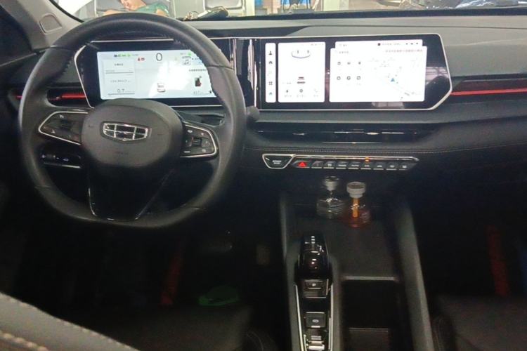 Used Geely Auto Binray 2022 Binrui COOL 1.5T DCT Electric Edition Center Console