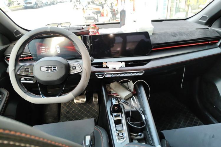 Used Geely Auto Binray 2022 Binrui COOL 1.5T DCT Electric Edition Center Console