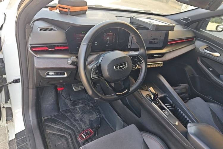 Used Geely Auto Binray 2022 Binrui COOL 1.5T DCT Electric Edition Center Console