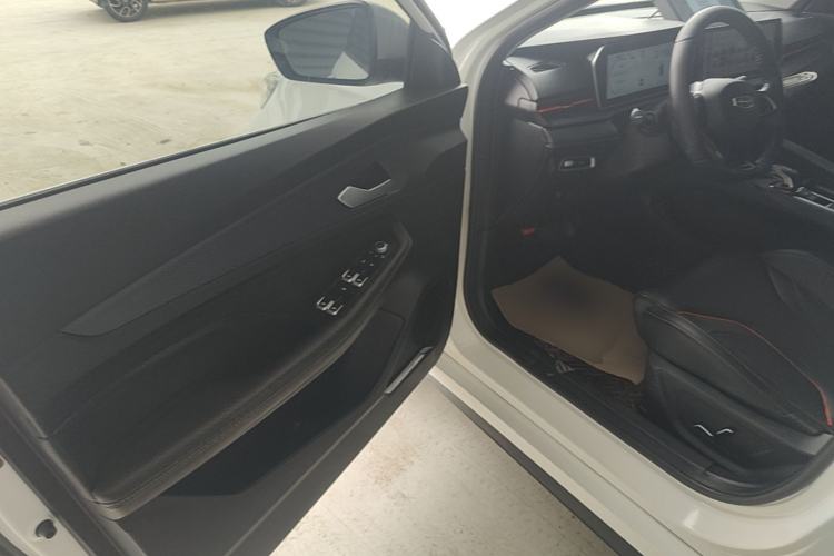 Used Geely Auto Binray 2022 Binrui COOL 1.5T DCT Electric Edition Driver Seat