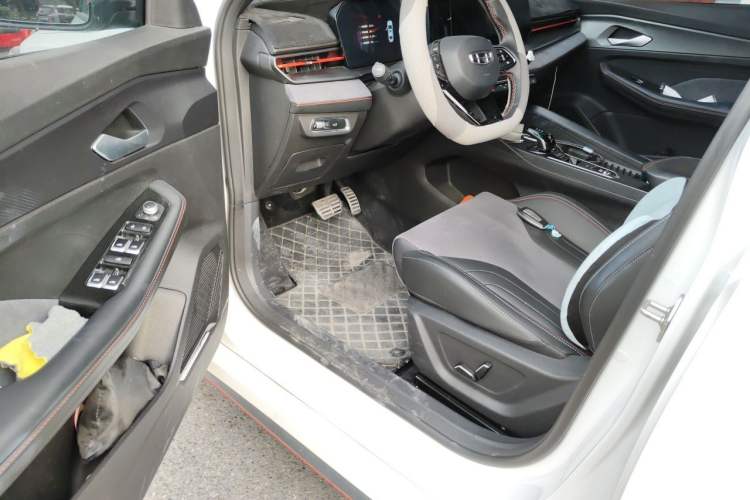 Used Geely Auto Binray 2022 Binrui COOL 1.5T DCT Electric Edition Driver Seat