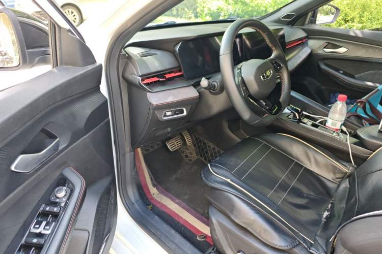 Used Geely Auto Binray 2022 Binrui COOL 1.5T DCT Electric Edition Driver Seat