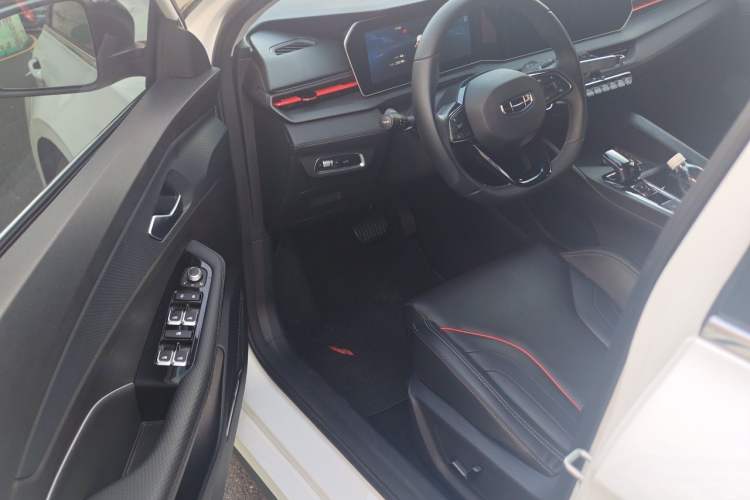 Used Geely Auto Binray 2022 Binrui COOL 1.5T DCT Electric Edition Driver Seat