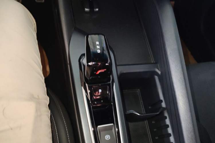 Used Geely Auto Binray 2022 Binrui COOL 1.5T DCT Electric Edition Gear Lever