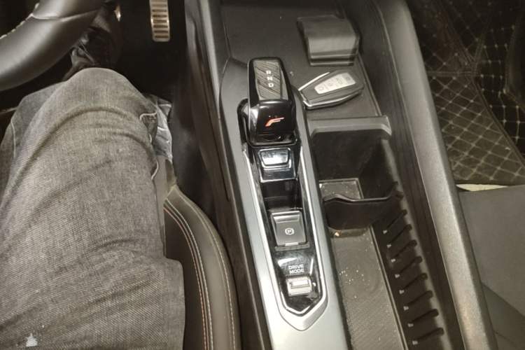 Used Geely Auto Binray 2022 Binrui COOL 1.5T DCT Electric Edition Gear Lever