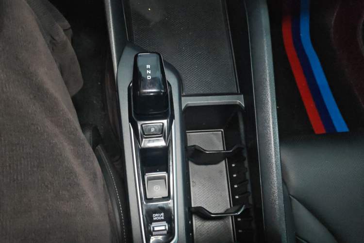 Used Geely Auto Binray 2022 Binrui COOL 1.5T DCT Electric Edition Gear Lever