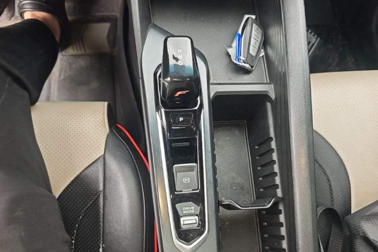 Used Geely Auto Binray 2022 Binrui COOL 1.5T DCT Electric Edition Gear Lever