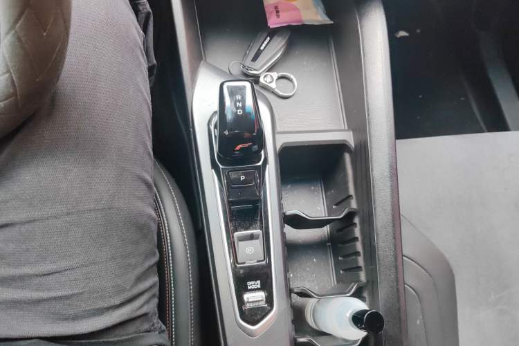 Used Geely Auto Binray 2022 Binrui COOL 1.5T DCT Thunder Edition Gear Lever