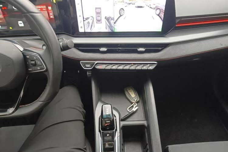 Used Geely Auto Binray 2022 Binrui COOL 1.5T DCT Electric Edition Gear Lever