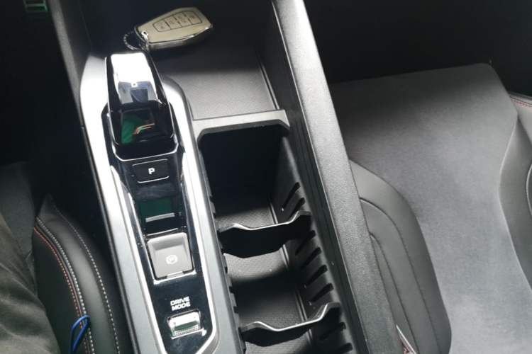 Used Geely Auto Binray 2022 Binrui COOL 1.5T DCT Thunder Edition Gear Lever