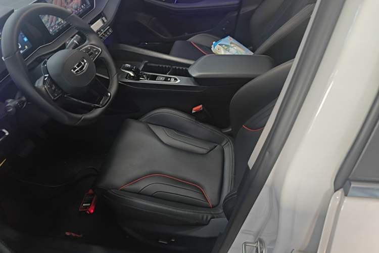 Used Geely Auto Binray 2022 Binrui COOL 1.5T DCT Electric Edition Left Front Seat