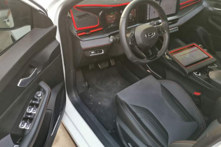 Used Geely Auto Binray 2022 Binrui COOL 1.5T DCT Electric Edition Left Front Seat