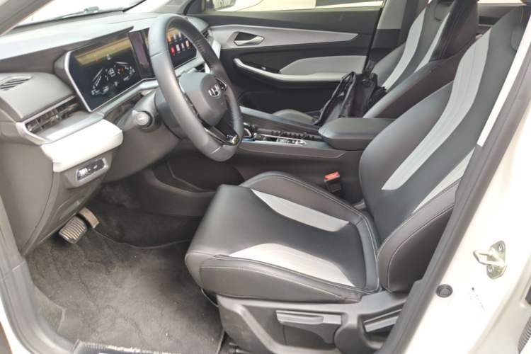 Used Geely Auto Binray 2022 Binrui COOL 1.5T DCT Windstorm Edition Left Front Seat