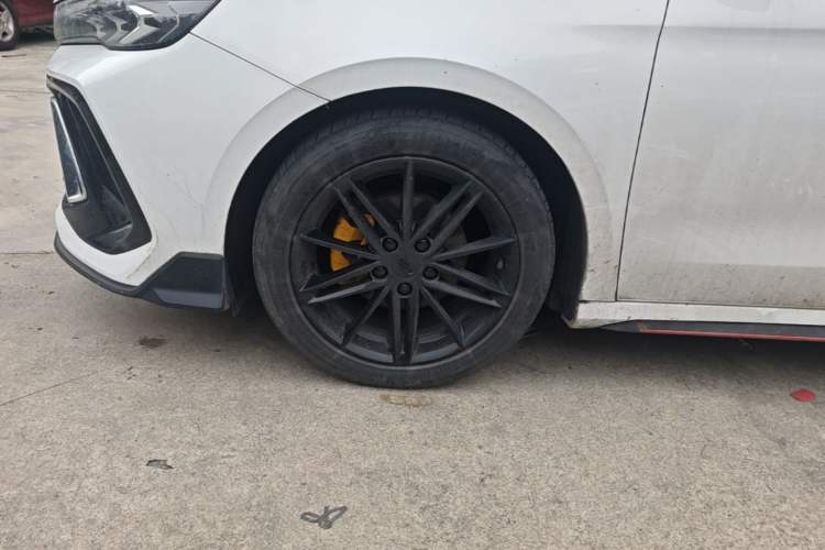 Used Geely Auto Binray 2022 Binrui COOL 1.5T DCT Electric Edition Left Front Wheel Hub