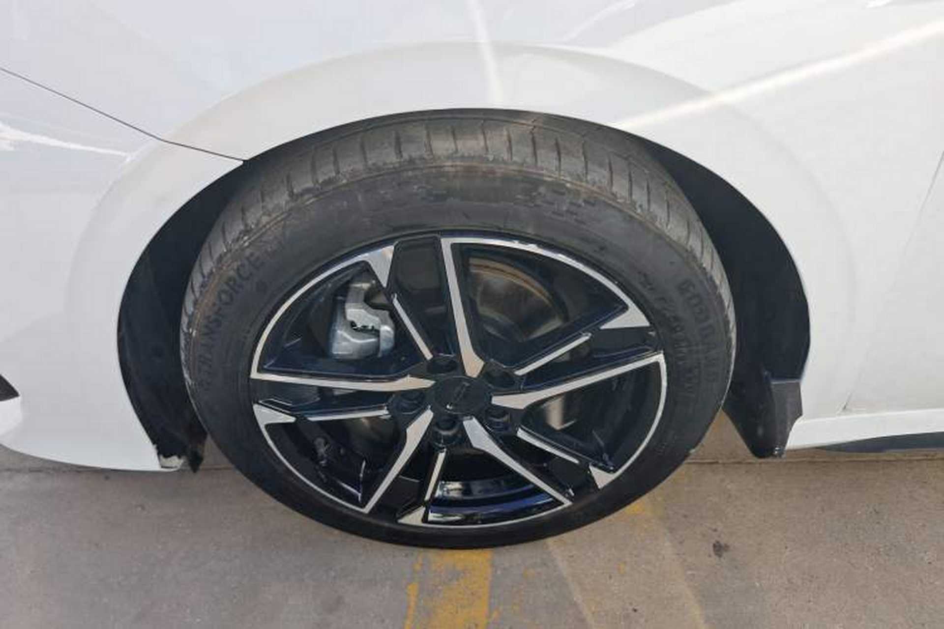 Used Geely Auto Binray 2022 Binrui COOL 1.5T DCT Electric Edition Left Front Wheel Hub
