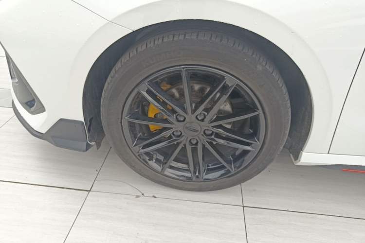 Used Geely Auto Binray 2022 Binrui COOL 1.5T DCT Electric Edition Left Front Wheel Hub