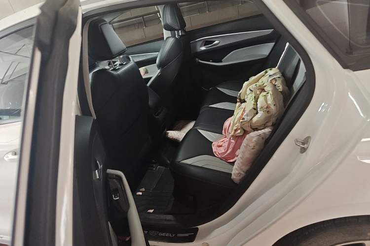 Used Geely Auto Binray 2022 Binrui COOL 1.5T DCT Windstorm Edition Left Rear Seat