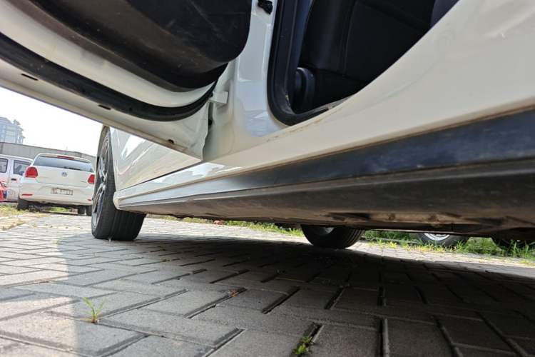 Used Geely Auto Binray 2022 Binrui COOL 1.5T DCT Windstorm Edition Left Side Sill