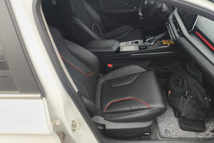 Used Geely Auto Binray 2022 Binrui COOL 1.5T DCT Electric Edition Right Front Seat