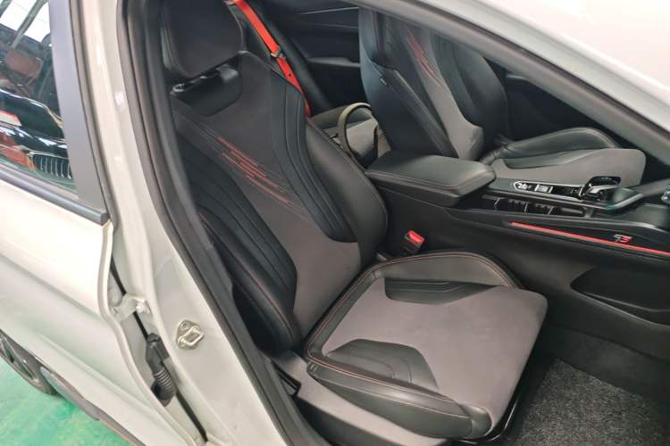 Used Geely Auto Binray 2022 Binrui COOL 1.5T DCT Electric Edition Right Front Seat