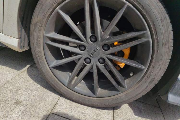 Used Geely Auto Binray 2022 Binrui COOL 1.5T DCT Electric Edition Right Front Wheel Hub