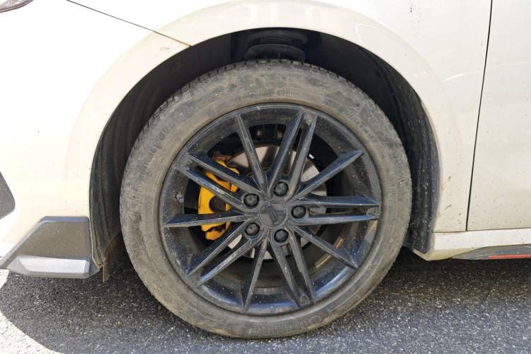 Used Geely Auto Binray 2022 Binrui COOL 1.5T DCT Electric Edition Right Front Wheel Hub