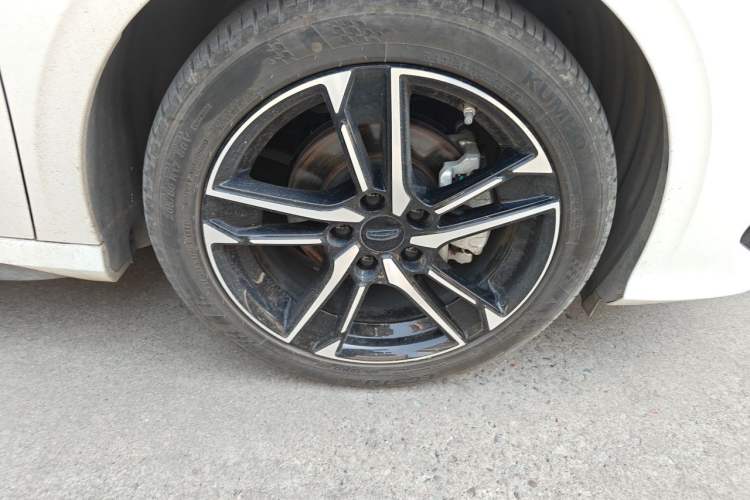 Used Geely Auto Binray 2022 Binrui COOL 1.5T DCT Electric Edition Right Front Wheel Hub