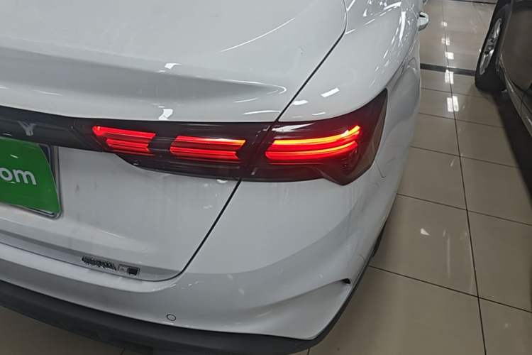 Used Geely Auto Binray 2022 Binrui COOL 1.5T DCT Electric Edition Right Rear Taillight