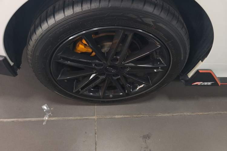 Used Geely Auto Binray 2022 Binrui COOL 1.5T DCT Electric Edition Right Rear Wheel Hub