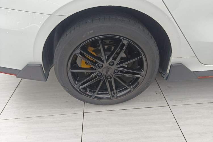 Used Geely Auto Binray 2022 Binrui COOL 1.5T DCT Electric Edition Right Rear Wheel Hub
